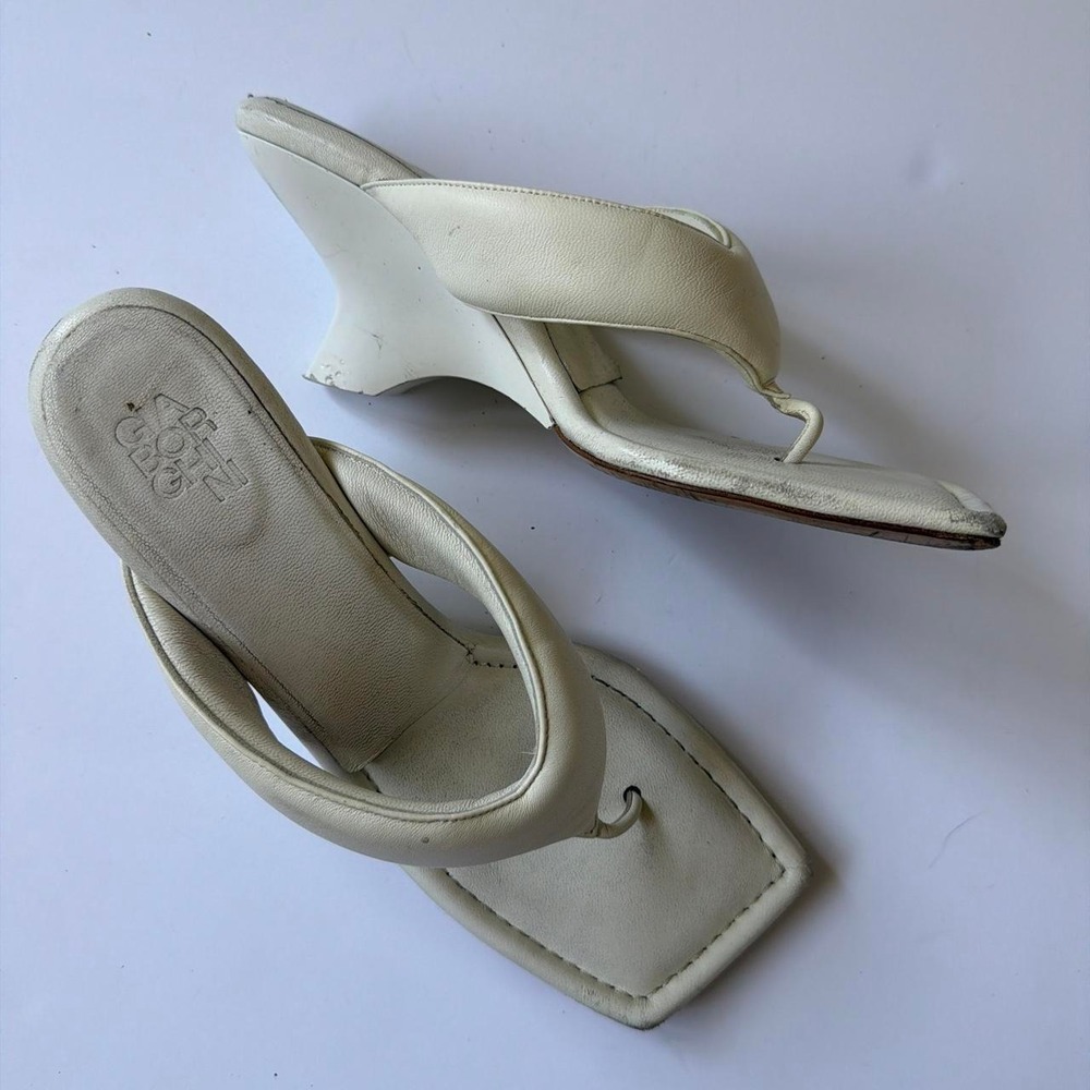 Gia Borghini White Wedge Flip Flop Heel Sandals Square Toe Size 40